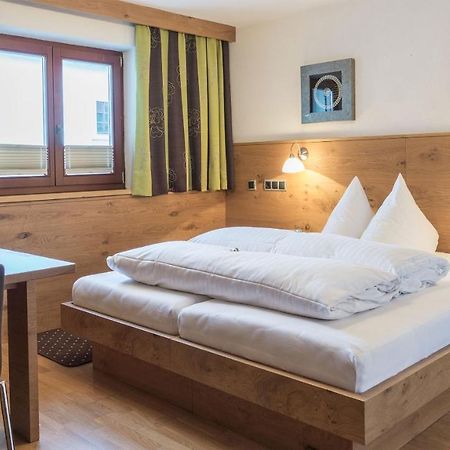 Hotel Haus Battisti St. Anton am Arlberg Exterior foto